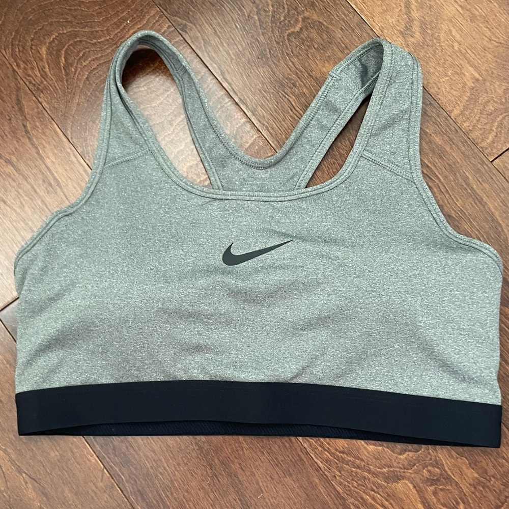Like New - Nike Dry Fit Sports Bra - Size L